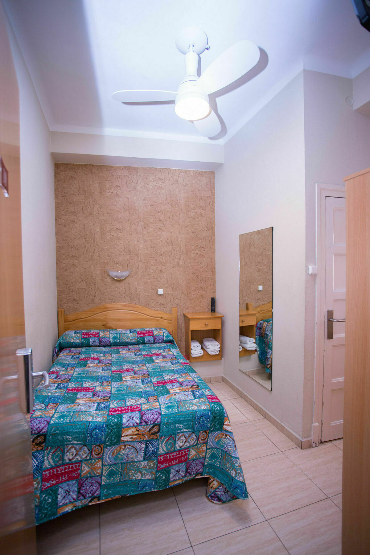 Hostal Navarra Saragozza Esterno foto